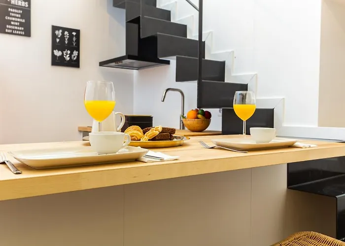 Bairro Alto Bronze Of Art Apartment Lisbon