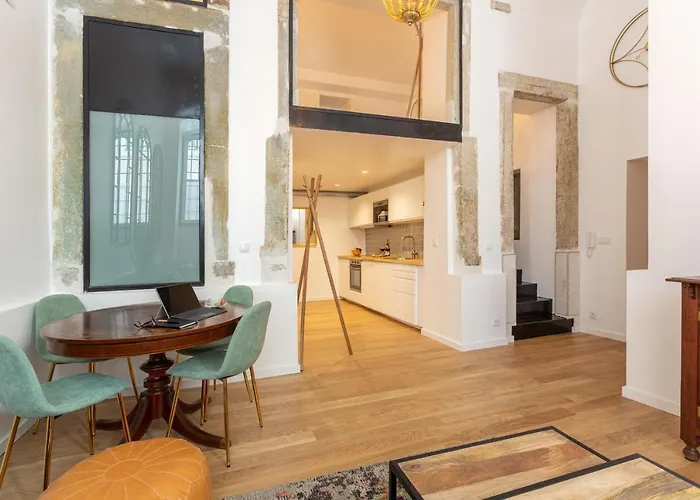 Apartment Bairro Alto Bronze Of Art Lisbon