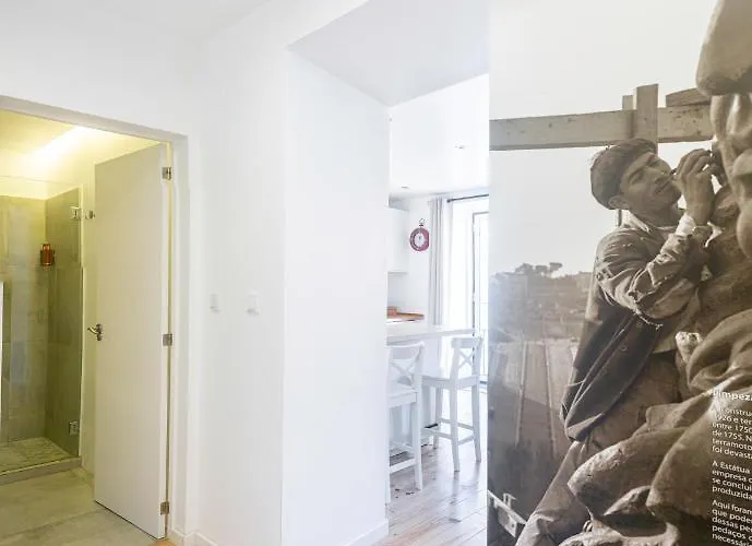 Apartment Bairro Alto Bronze Of Art Lisbon