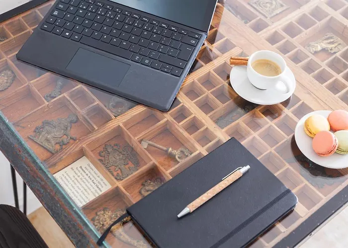 Apartment Bairro Alto Bronze Of Art Lisbon