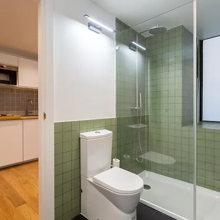 Apartamento Bairro Alto Bronze Of Art *