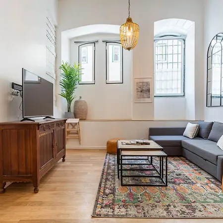 Bairro Alto Bronze Of Art *