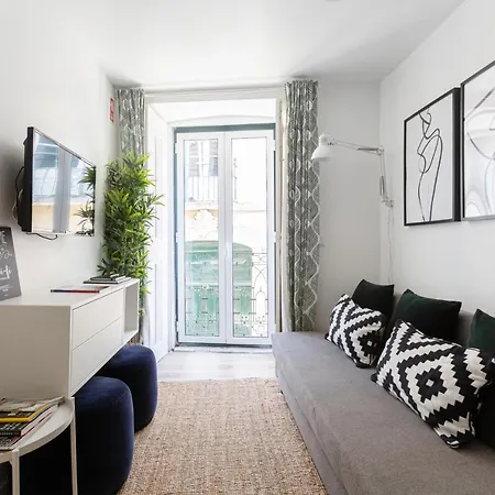 Bairro Alto Bronze Of Art