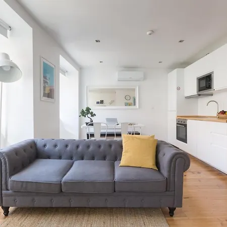 Bairro Alto Bronze Of Art Lisboa