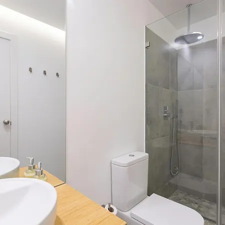 Bairro Alto Bronze Of Art