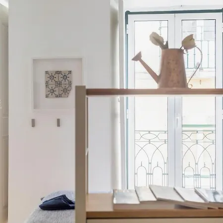 Apartment Bairro Alto Bronze Of Art *