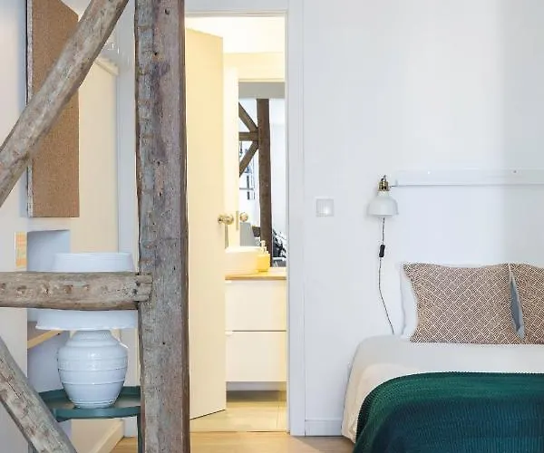 شقة Bairro Alto Bronze Of Art *