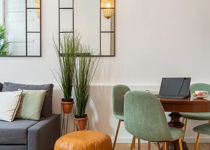 Bairro Alto Bronze Of Art * Lisboa