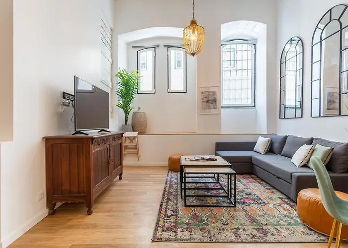 Bairro Alto Bronze Of Art *