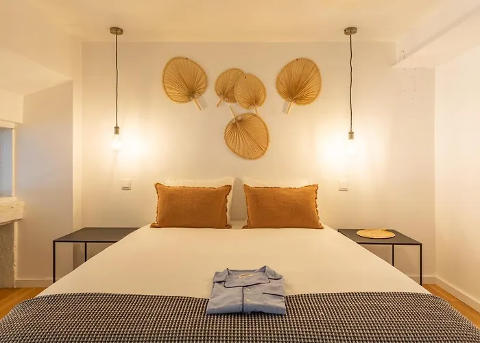 شقة Bairro Alto Bronze Of Art