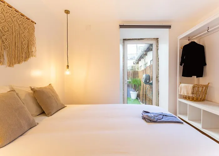 شقة Bairro Alto Bronze Of Art