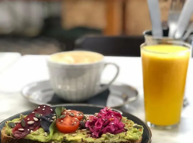 Bairro Alto Bronze Of Art شقة