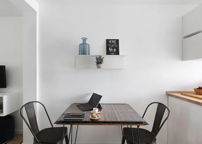 Bairro Alto Bronze Of Art شقة *