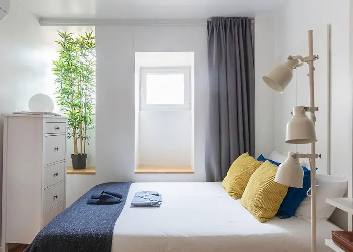 Bairro Alto Bronze Of Art Lisboa