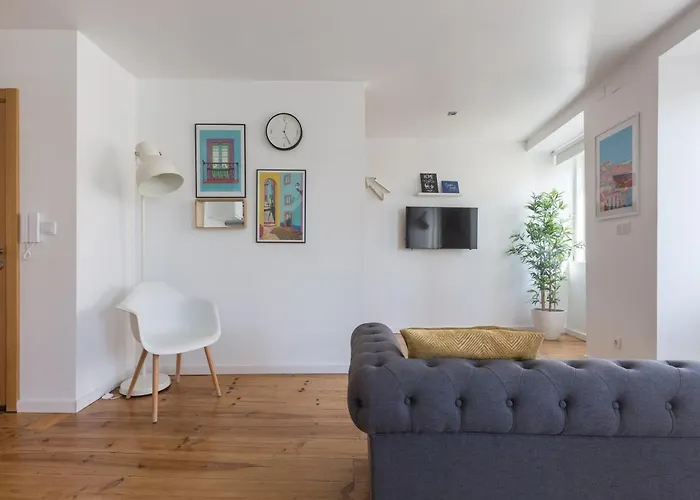 شقة Bairro Alto Bronze Of Art